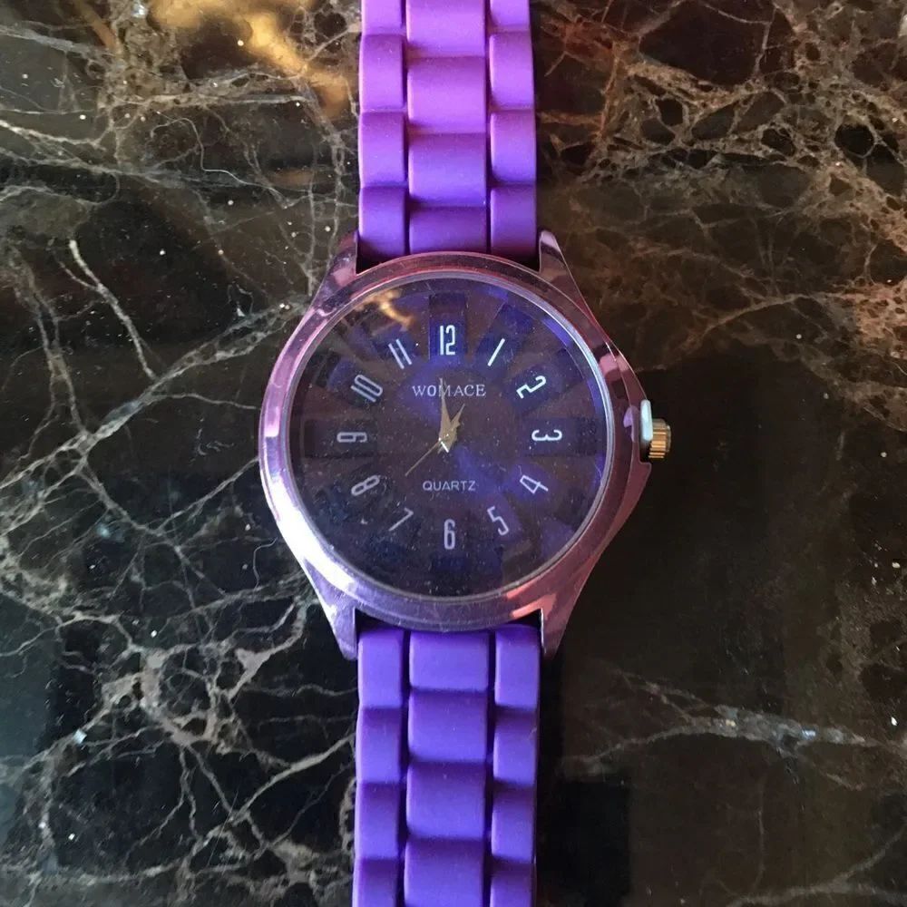 PURPLE RUBBERY Fun Watch! - Picture 2 of 14